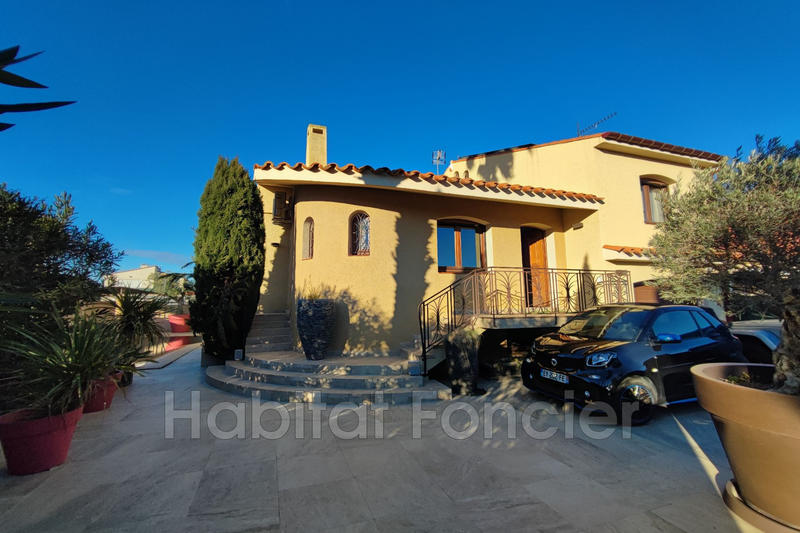 Maison - 138 m² - 5 pièces