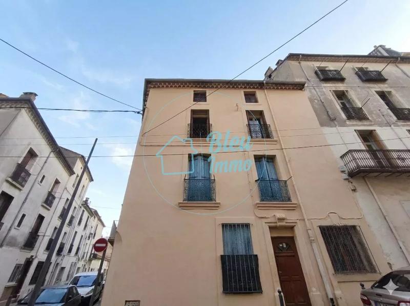 Immeuble - 160 m² - 8 pièces