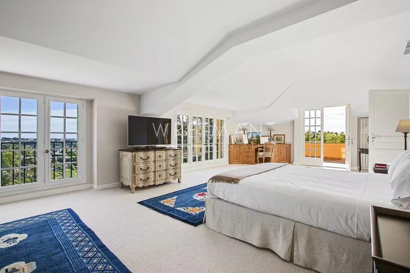 Immeuble mixte - 826 m²