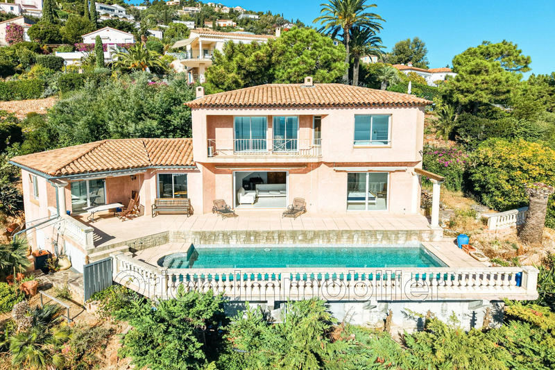 Maison - 158 m² - 5 pièces