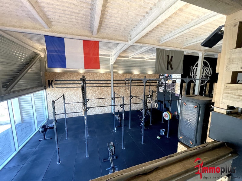 Local commercial - 521 m²