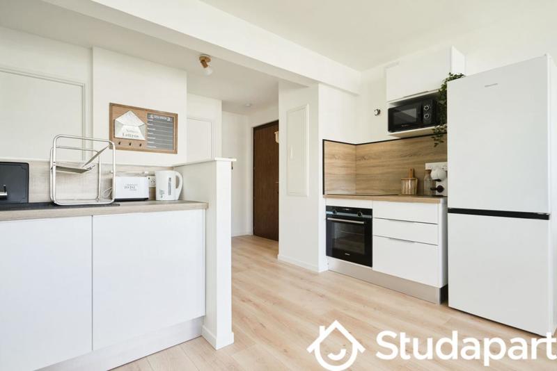 Chambre - 12 m² - 1 pièce