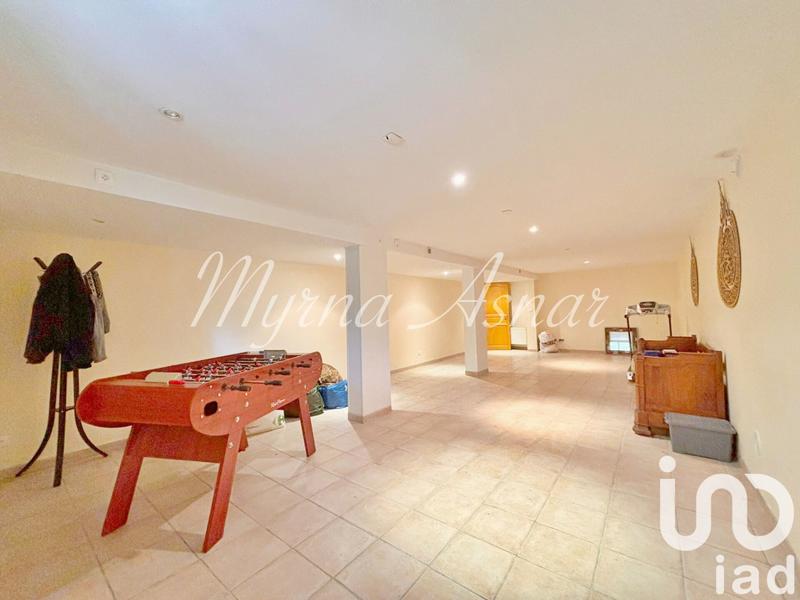 Maison - 295 m² - 8 pièces