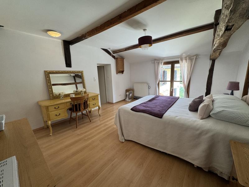 Maison - 177 m² - 7 pièces