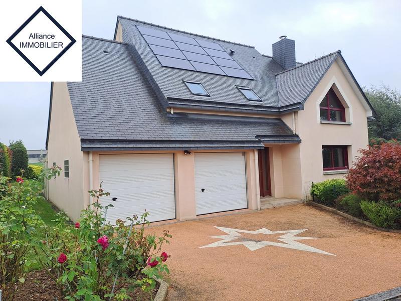 Maison - 161 m² - 11 pièces