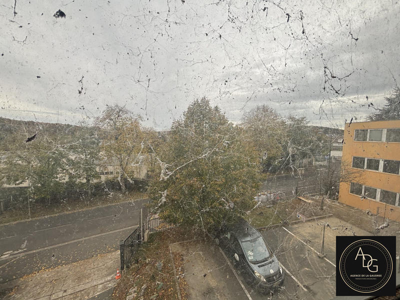 Local d'activités - 211 m²