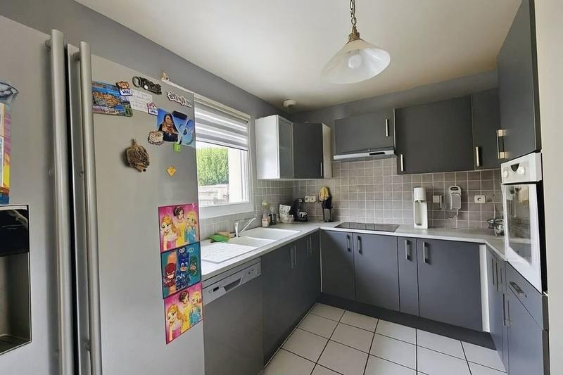 Maison traditionnelle - 85 m² - 5 pièces