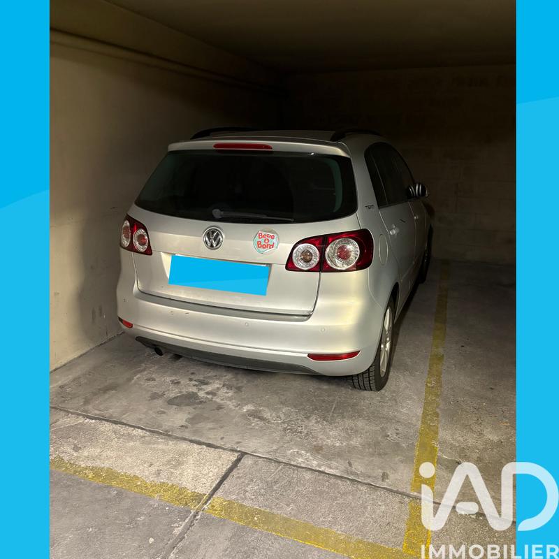Parking - 18 m²