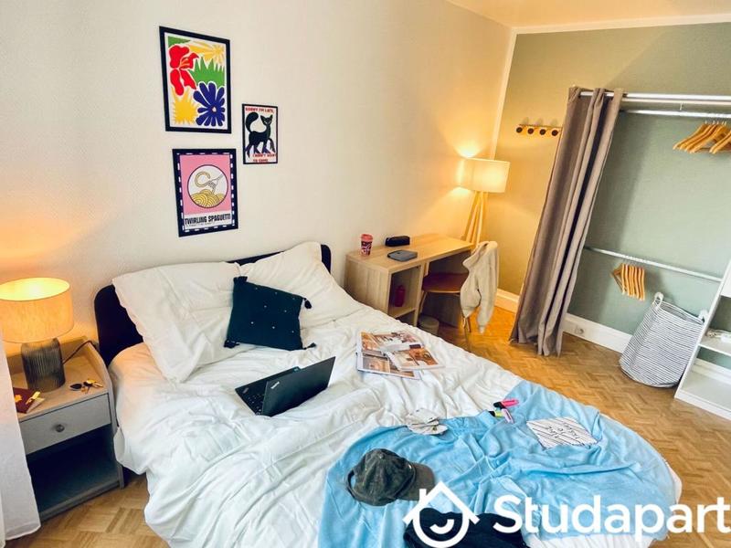 Chambre - 12 m² - 1 pièce