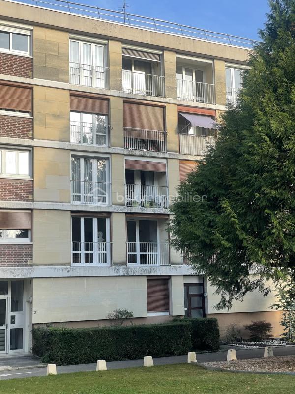 Appartement - 97 m² - 4 pièces