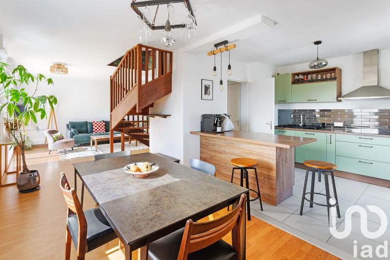 Duplex - 94 m² - 4 pièces