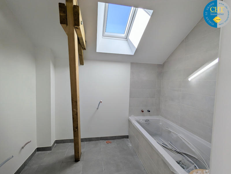 Maison - 98 m² - 5 pièces