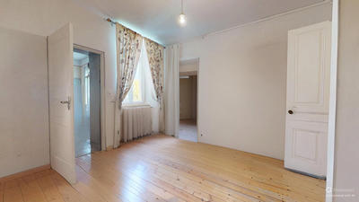 Appartement - 144 m² - 5 pièces