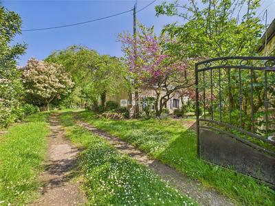 Maison ancienne - 170 m² - 6 pièces