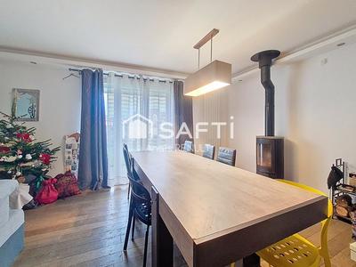 Maison - 98 m² - 5 pièces