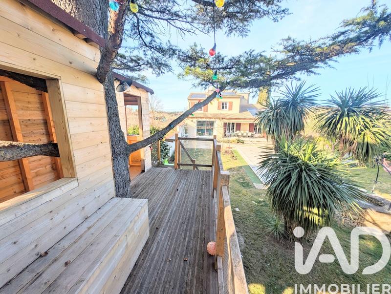 Maison - 143 m² - 7 pièces