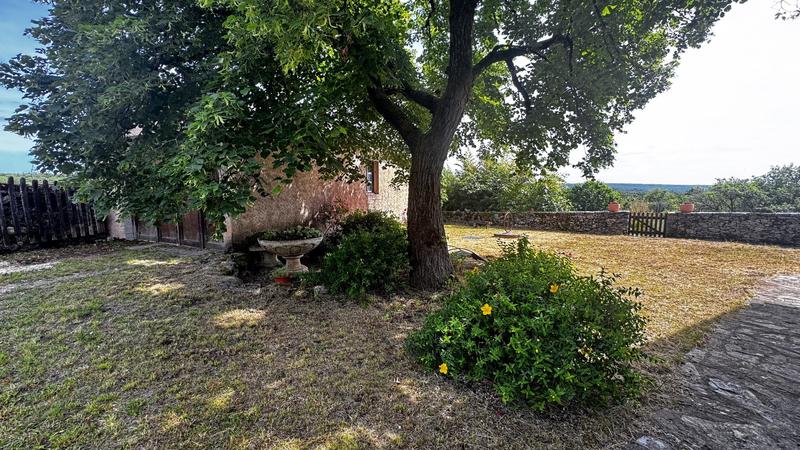 Maison - 205 m² - 5 pièces