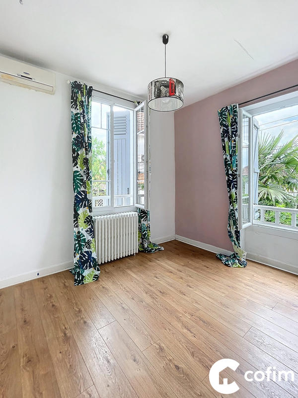 Maison - 138 m² - 5 pièces