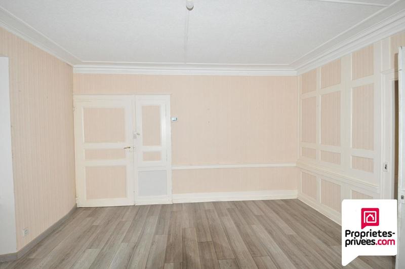 Corps de ferme - 245 m² - 9 pièces