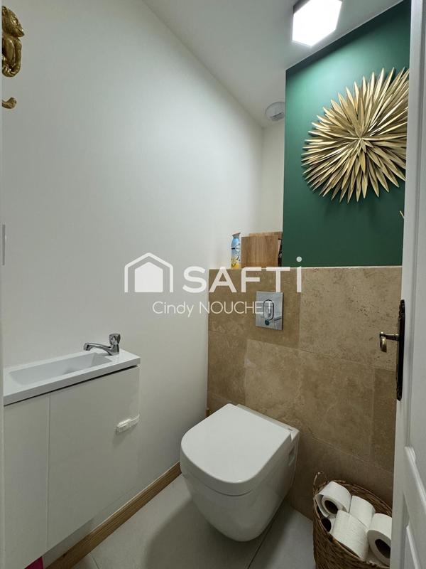 Maison - 222 m² - 6 pièces