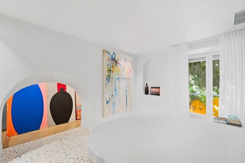 Appartement - 246 m² - 5 pièces