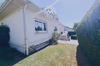 Maison - 121 m² - 6 pièces