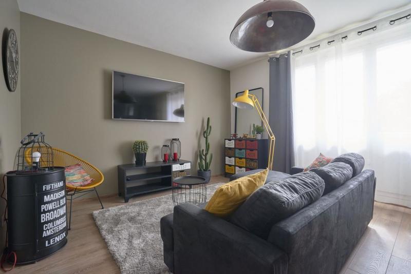 Appartement - 83 m² - 5 pièces