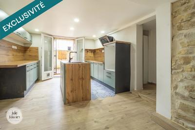 Propriété - 153 m² - 6 pièces