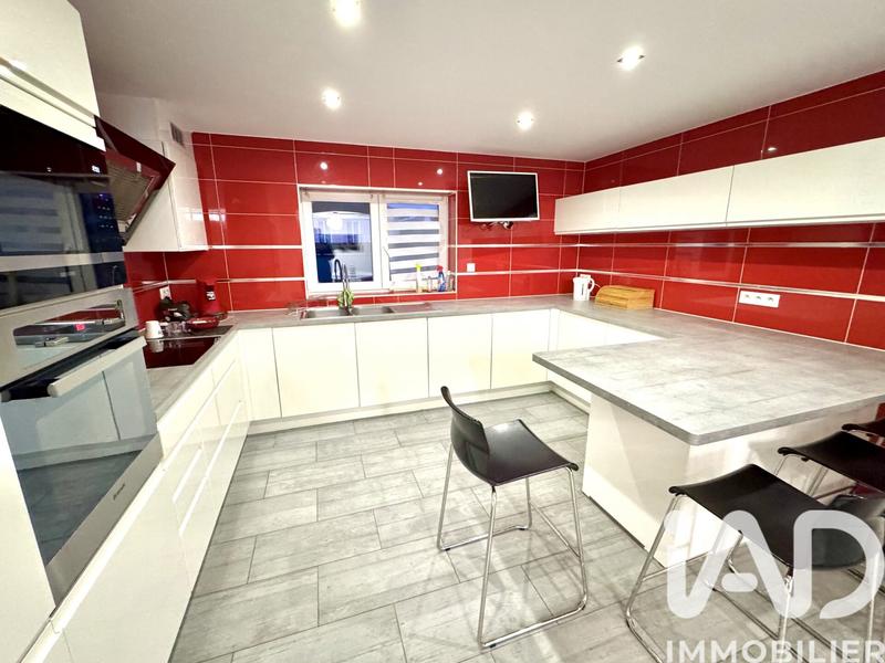 Maison - 162 m² - 6 pièces