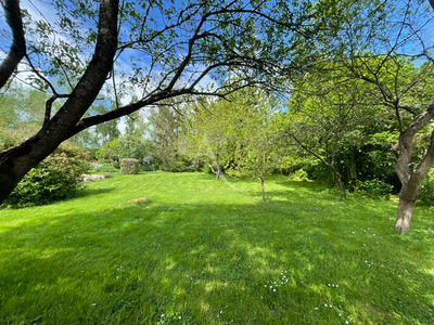 Terrain - 1 600 m²