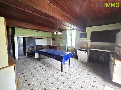 Corps de ferme - 175 m² - 6 pièces