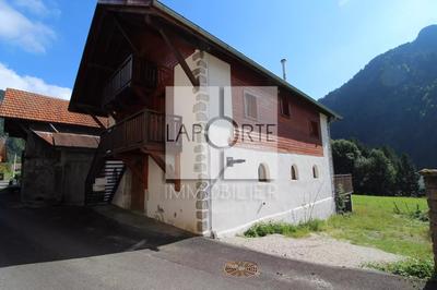 Maison de village - 209 m² - 10 pièces