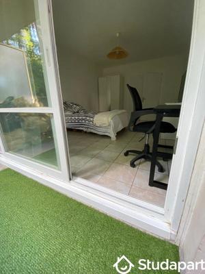 Chambre - 11 m² - 1 pièce