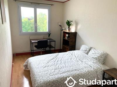 Chambre - 11 m² - 1 pièce