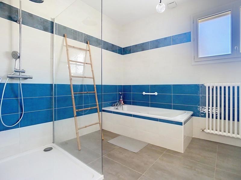 Maison - 135 m² - 6 pièces