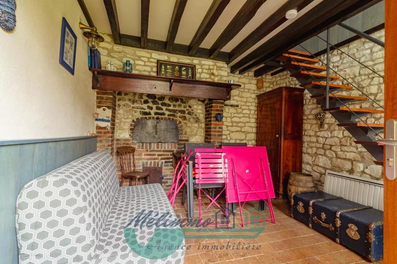 Maison - 221 m² - 9 pièces