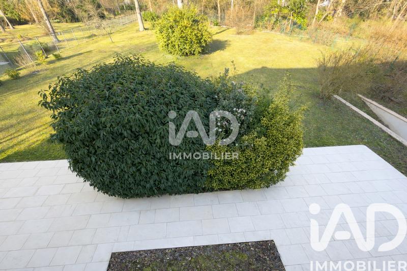 Maison - 207 m² - 7 pièces