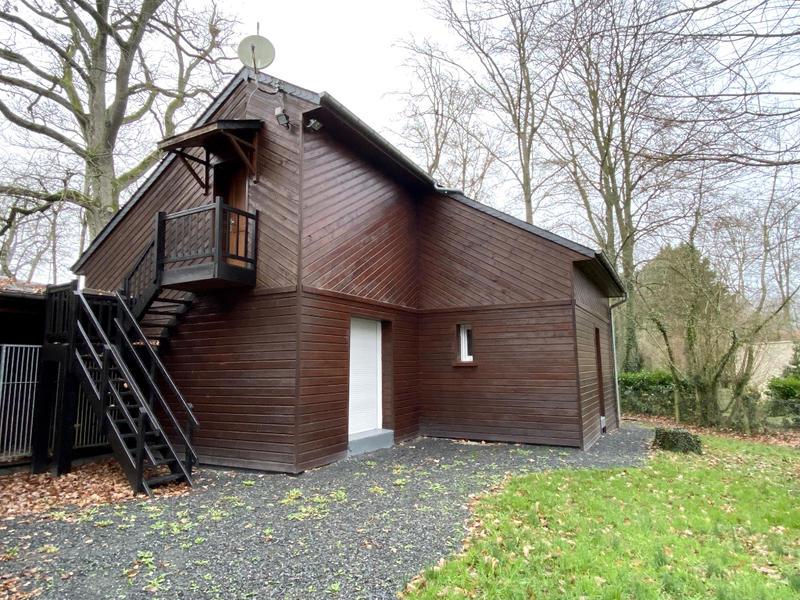 Maison - 260 m² - 8 pièces