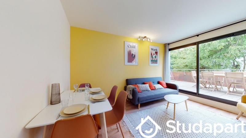 Chambre - 10 m² - 1 pièce