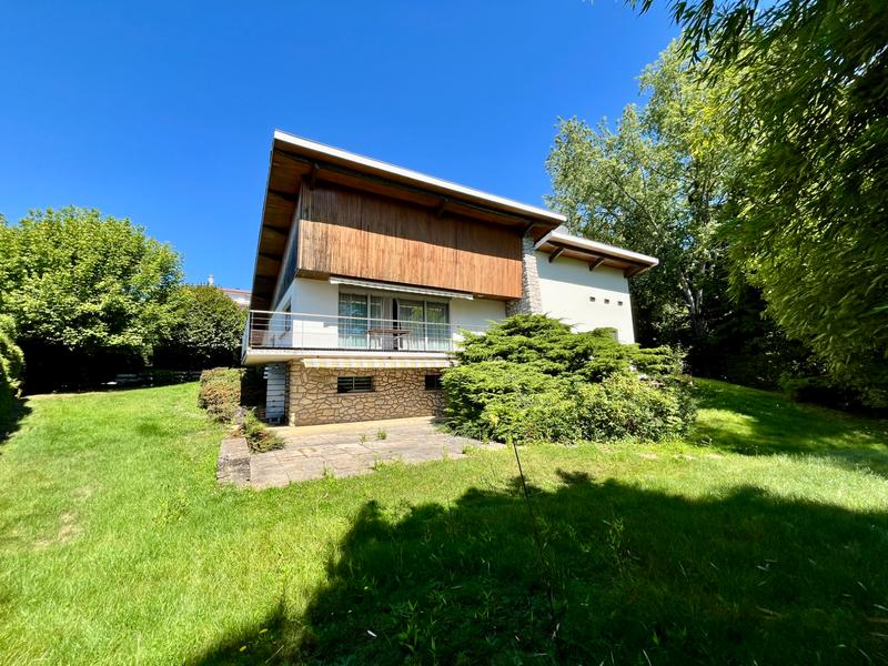 Maison - 148 m² - 7 pièces