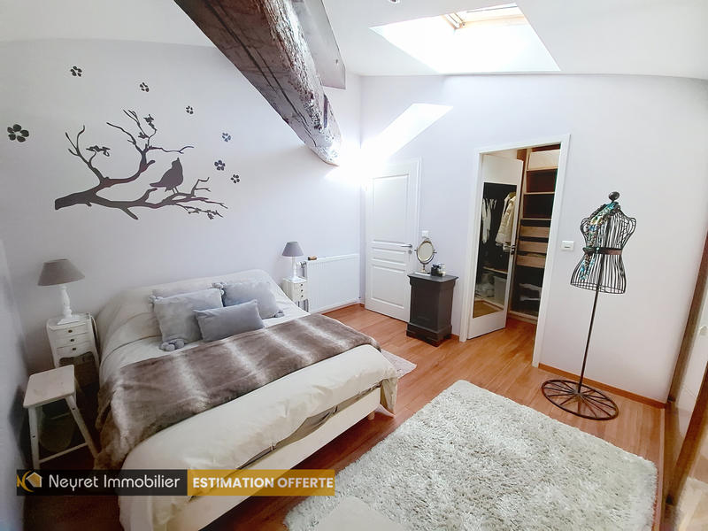 Maison - 104 m² - 4 pièces