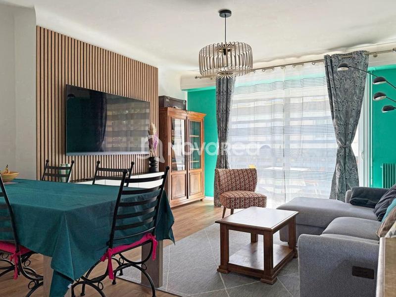 Appartement - 85 m² - 4 pièces