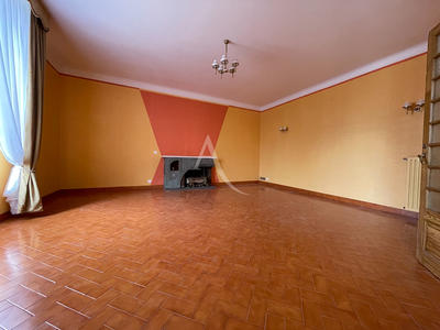 Maison - 170 m² - 7 pièces