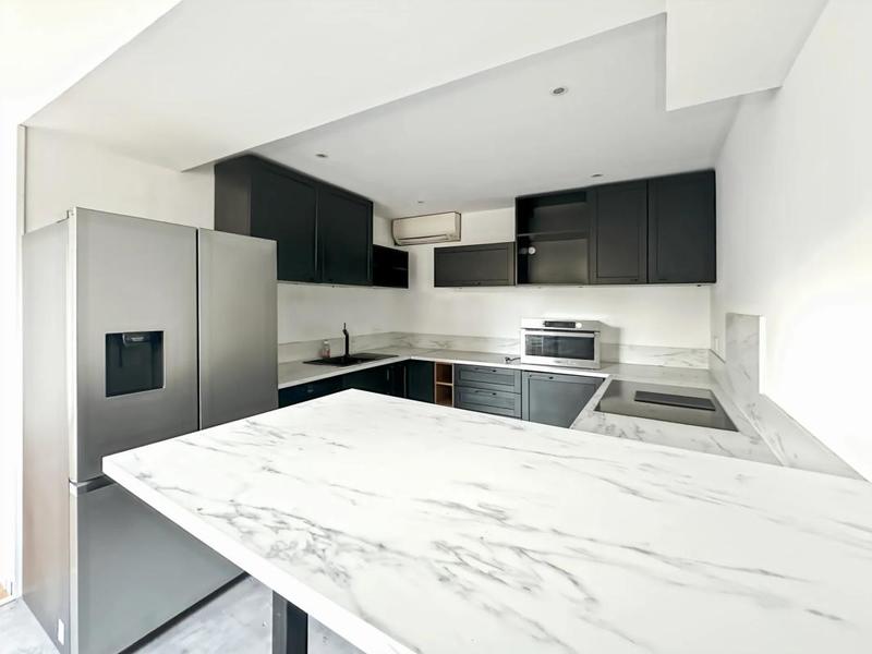 Maison - 140 m² - 6 pièces