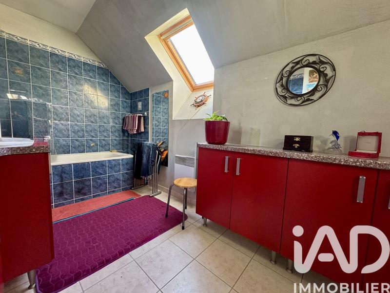 Maison - 93 m² - 5 pièces
