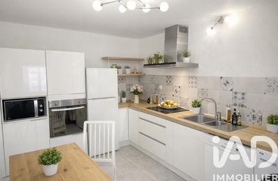 Maison de ville - 136 m² - 6 pièces