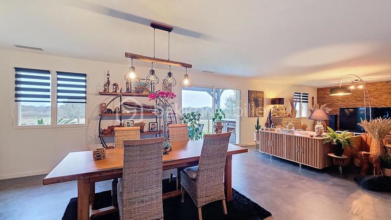 Maison - 144 m² - 6 pièces