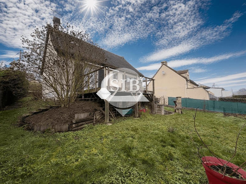 Maison - 99 m² - 5 pièces