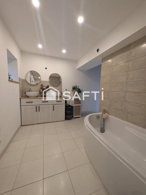 Maison - 150 m² - 5 pièces