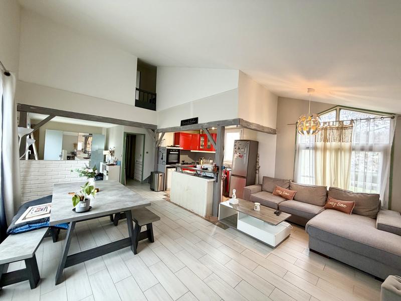 Appartement - 92 m² - 5 pièces